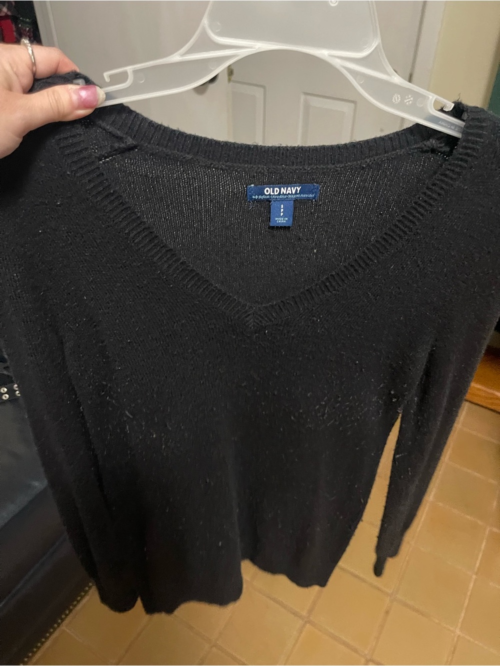 Old Navy Black V-Neck Knit Sweater